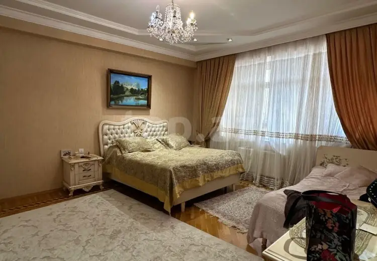 3 otaqlı mənzil , Bakı