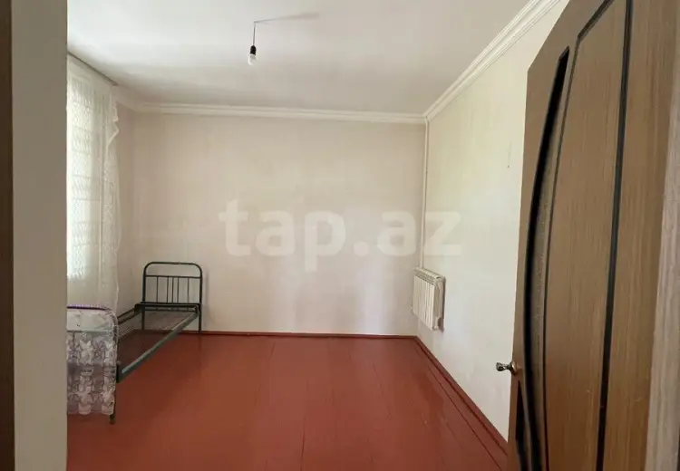 3 otaqlı mənzil , Şəki
