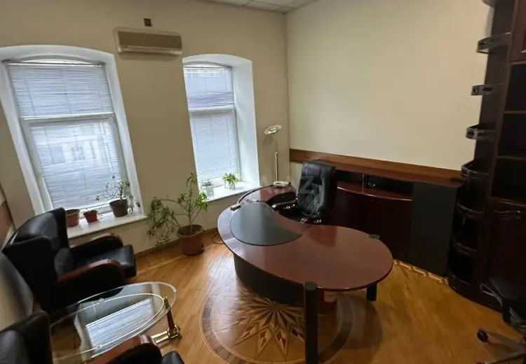 100 m² Obyekt / Ofis Kirayə (aylıq), Səbail, Bakı