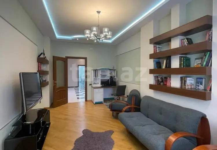 3 otaqlı mənzil , Bakı