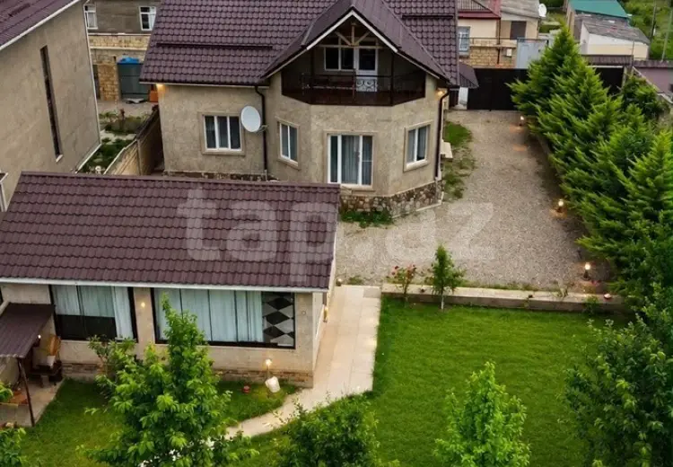 6 otaqlı mənzil , Qusar