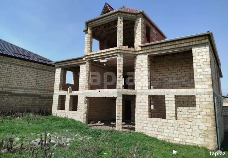 9 otaqlı mənzil , Quba