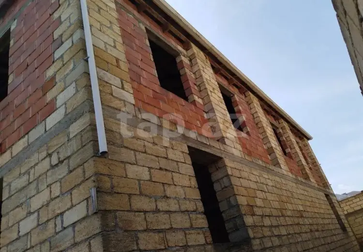 9 otaqlı mənzil , Quba