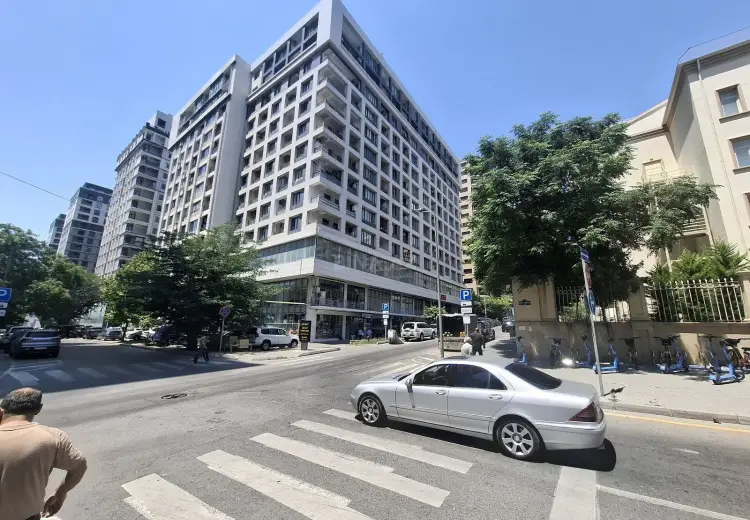 380 m² Obyekt / Ofis Satılır, Nəsimi, Bakı