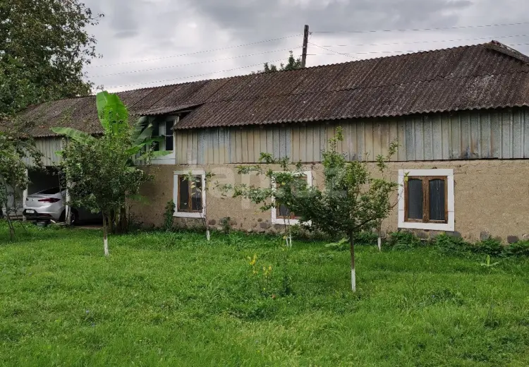 4 otaqlı mənzil , Oğuz