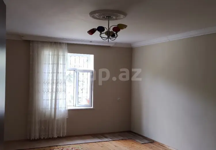 4 otaqlı mənzil , Oğuz