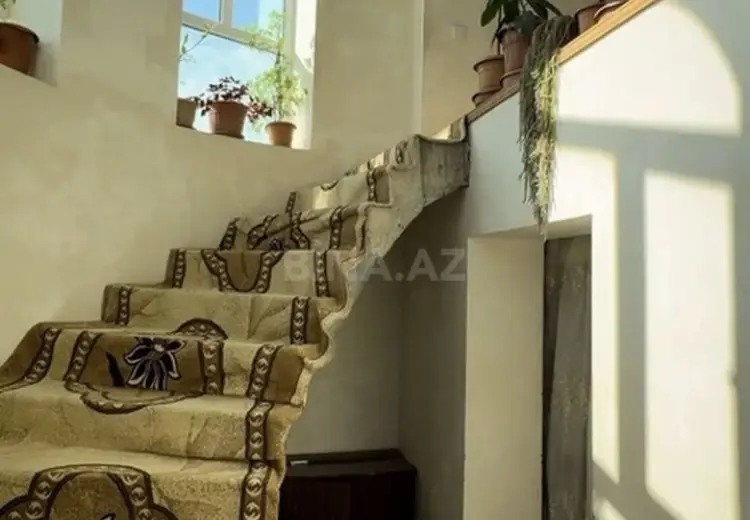7 otaqlı mənzil Satılır, Bərdə