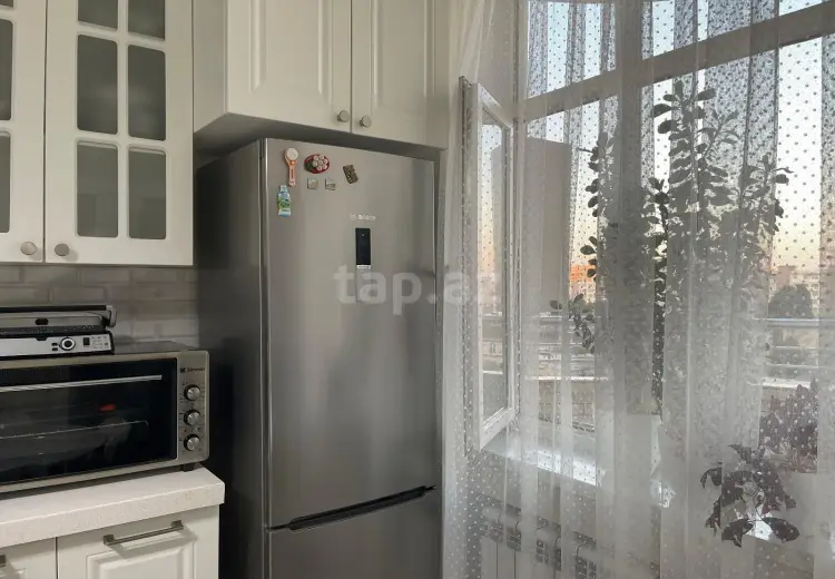 3 otaqlı mənzil , Bakı