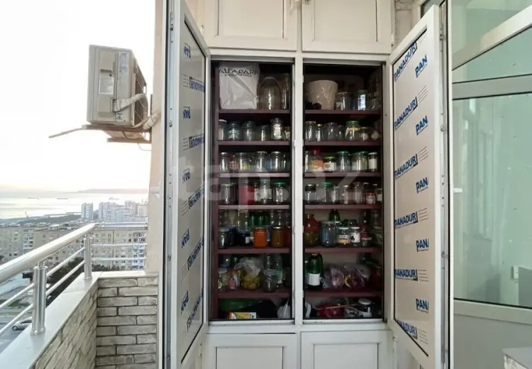 3 otaqlı mənzil , Bakı