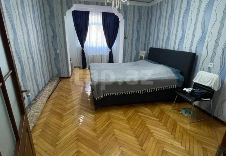 4 otaqlı mənzil , Bakı