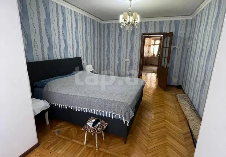 4 otaqlı mənzil , Bakı