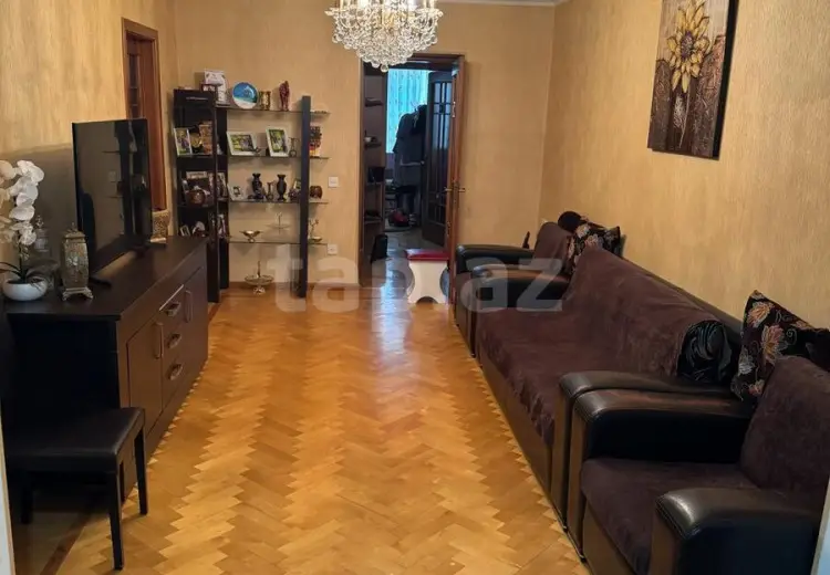 4 otaqlı mənzil , Bakı