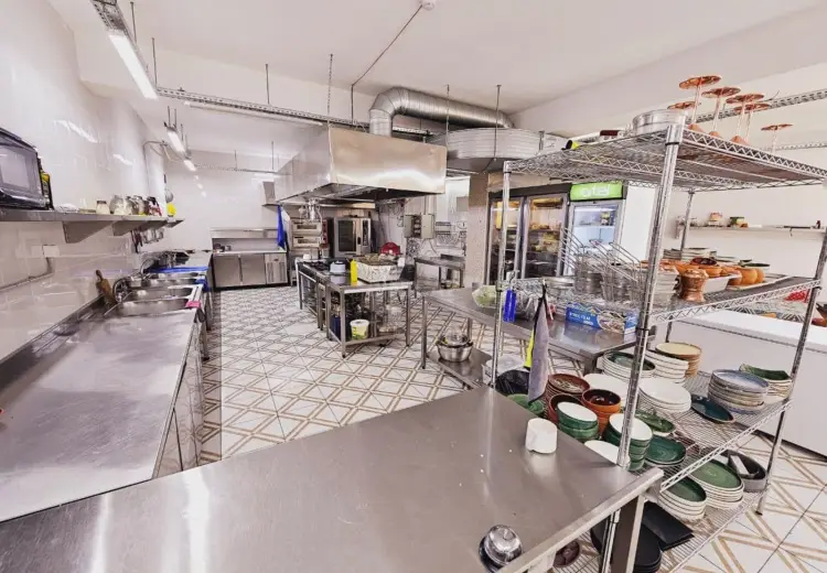 900 m² Obyekt / Ofis Satılır, Nəsimi, Bakı