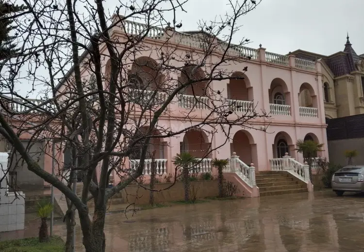 8 otaqlı mənzil Satılır, Badamdar qəs., Səbail, Bakı