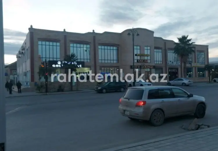 2200 m² Obyekt / Ofis Satılır, Yevlax