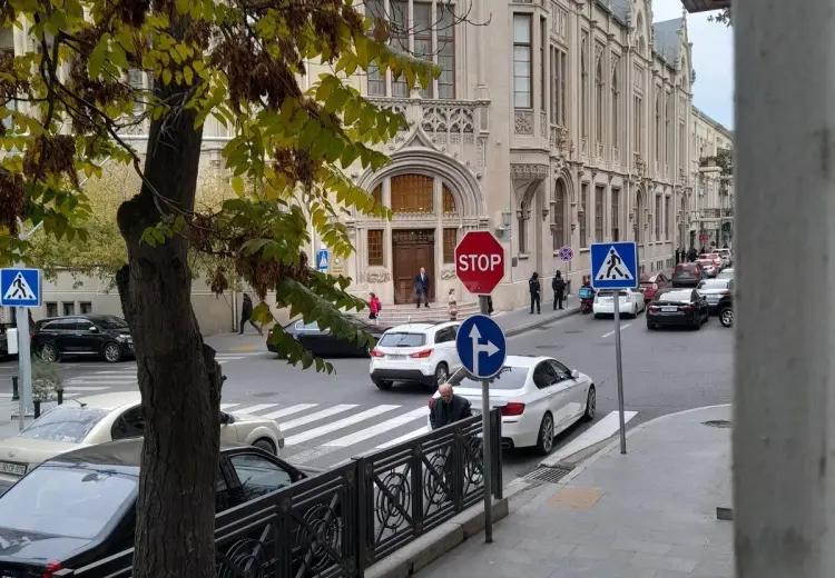 45 m² Obyekt / Ofis Kirayə (aylıq), Səbail, Bakı