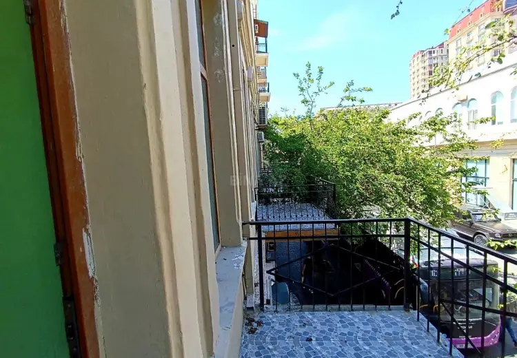 300 m² Obyekt / Ofis Kirayə (aylıq), Sahil qəs., Nəsimi, Bakı