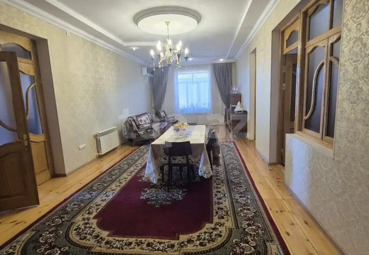 5 otaqlı mənzil , Gəncə