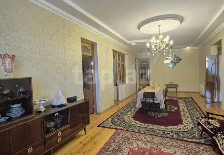 5 otaqlı mənzil , Gəncə