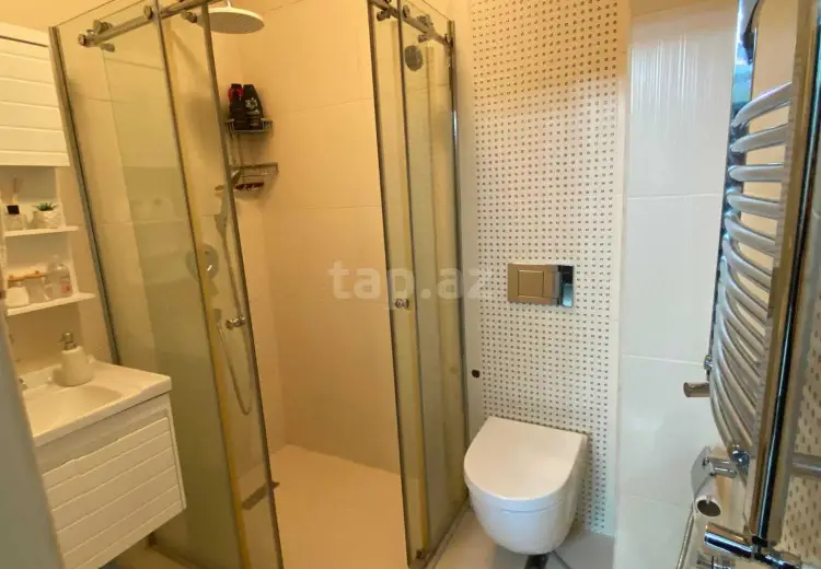 3 otaqlı mənzil , Bakı