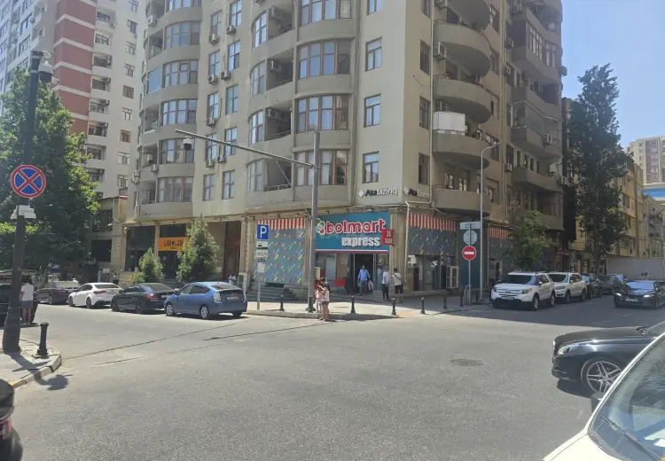 676 m² Obyekt / Ofis Satılır, Nəsimi, Bakı