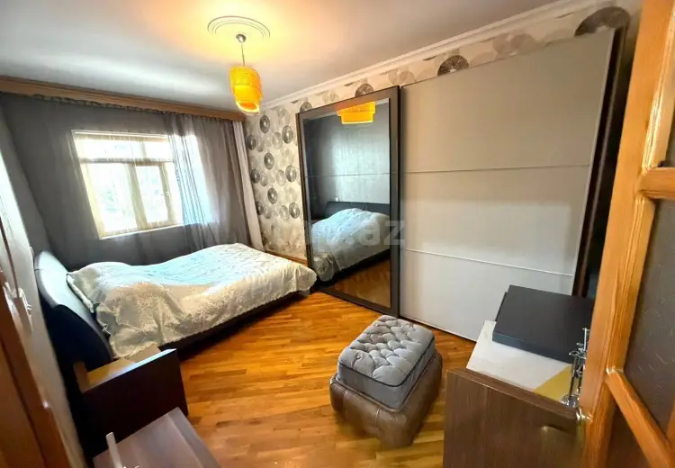 4 otaqlı mənzil , Bakı