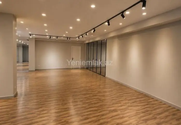 300 m² Obyekt / Ofis Kirayə (aylıq), Nizami, Bakı