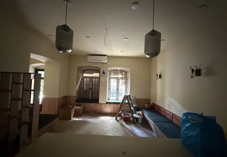 42 m² Obyekt / Ofis Kirayə (aylıq), Səbail, Bakı