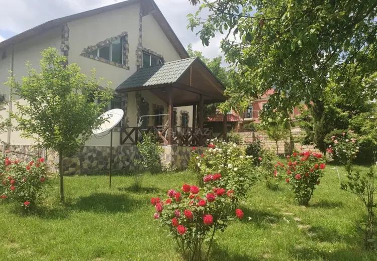 5 otaqlı mənzil Satılır, Qəbələ