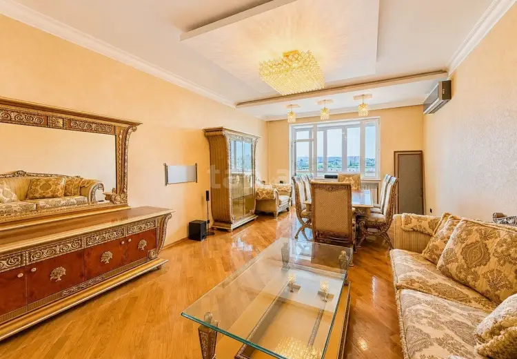 3 otaqlı mənzil , Bakı