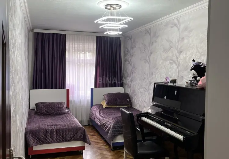 4 otaqlı mənzil Satılır, Gəncə