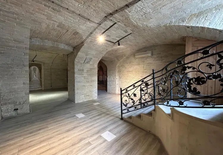 3 otaqlı mənzil Kirayə (aylıq), Səbail, Bakı