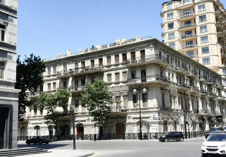 55 m² Obyekt / Ofis Satılır, Sahil qəs., Səbail, Bakı