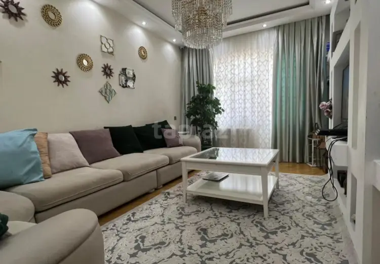 4 otaqlı mənzil , Bakı