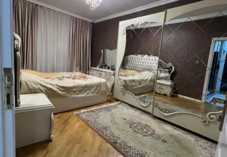 4 otaqlı mənzil , Bakı