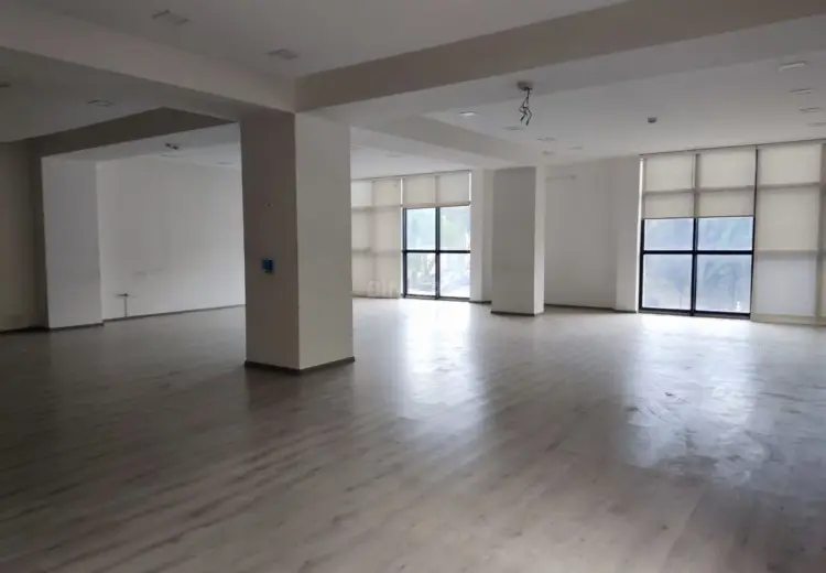 500 m² Obyekt / Ofis Satılır, Suraxanı, Bakı