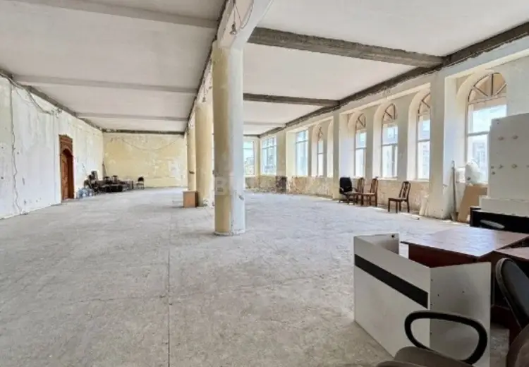 600 m² Obyekt / Ofis Kirayə (aylıq), Nizami, Bakı