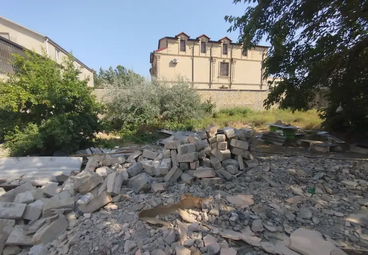 3 sot Torpaq Satılır, Səbail, Bakı
