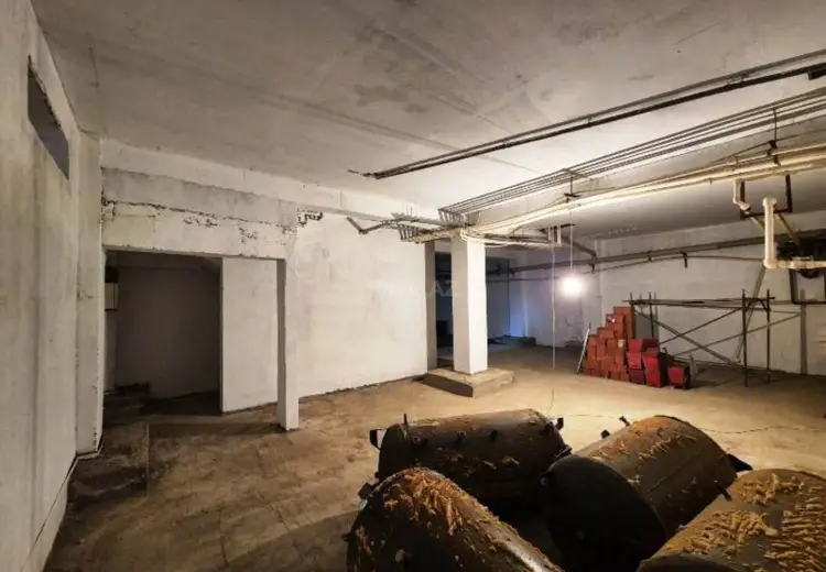 250 m² Obyekt / Ofis Satılır, Nərimanov, Bakı