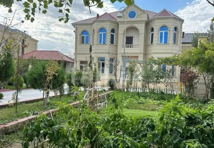7 otaqlı mənzil , Sumqayıt