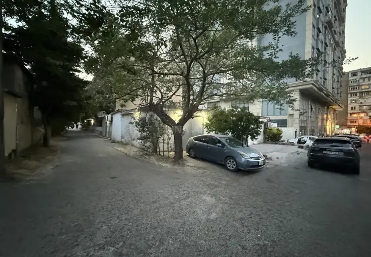 220 m² Obyekt / Ofis Satılır, 8-ci mikrorayon, Binəqədi, Bakı