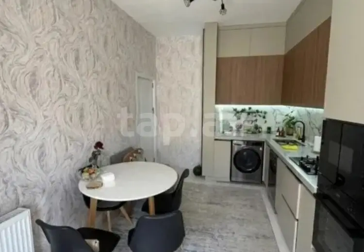 3 otaqlı mənzil , Bakı