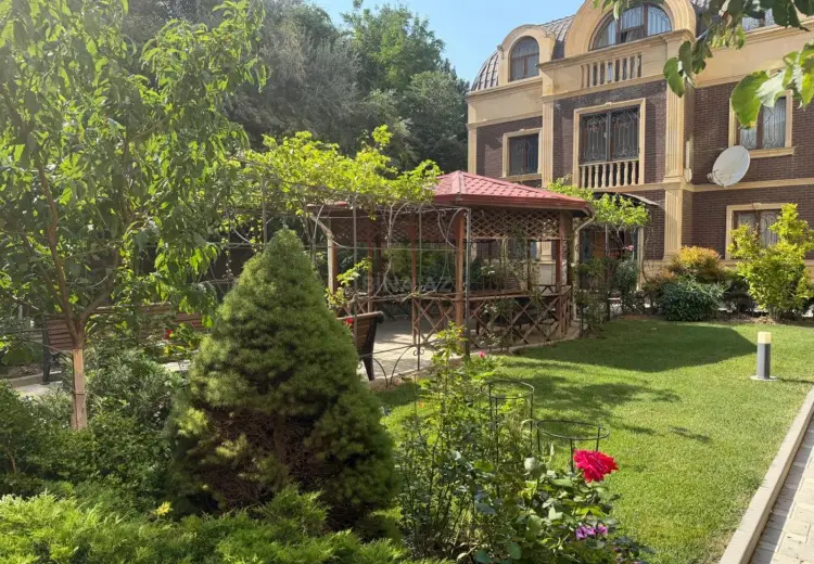 10 otaqlı mənzil Satılır, Badamdar qəs., Səbail, Bakı