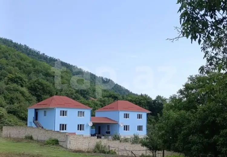 12 otaqlı mənzil , Quba