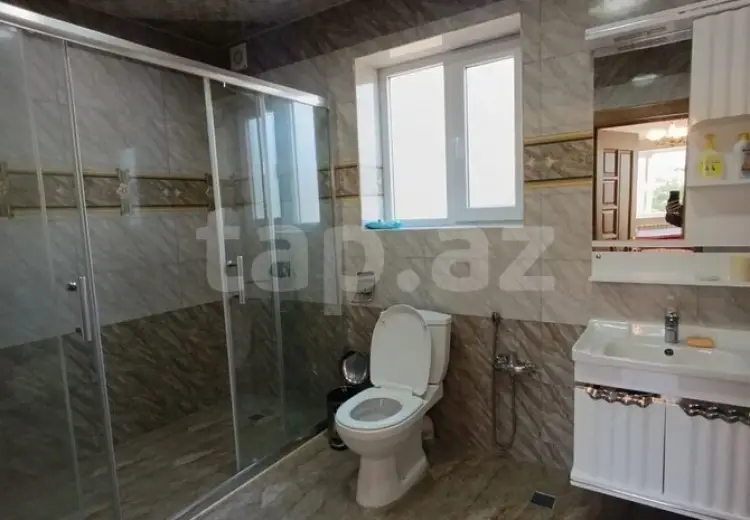 12 otaqlı mənzil , Quba
