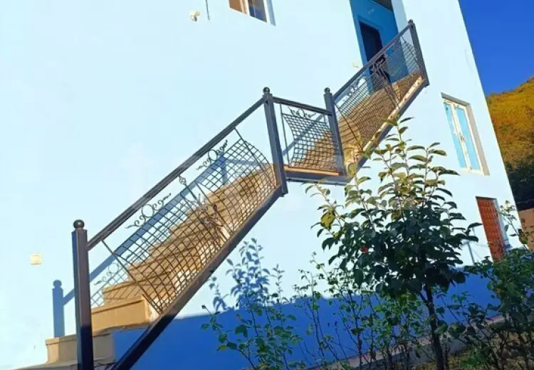 12 otaqlı mənzil , Quba