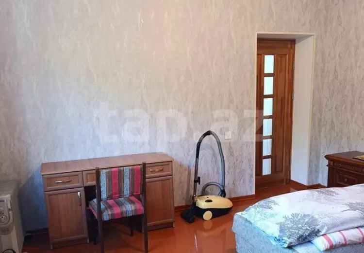 12 otaqlı mənzil , Quba