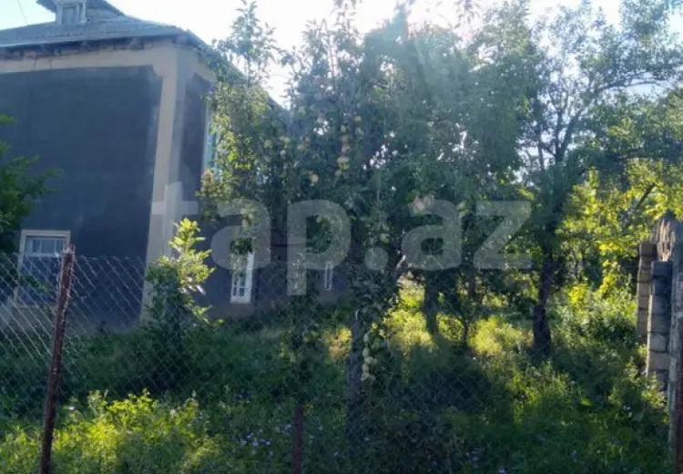 8 otaqlı mənzil , Qusar