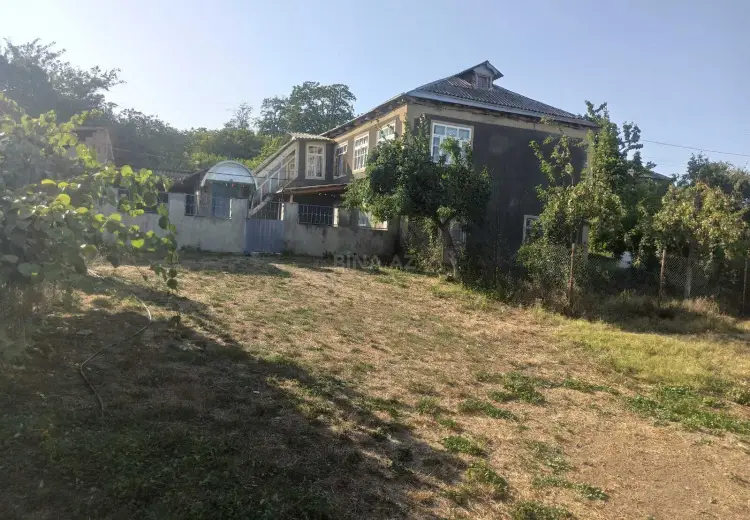 8 otaqlı mənzil Satılır, Qusar