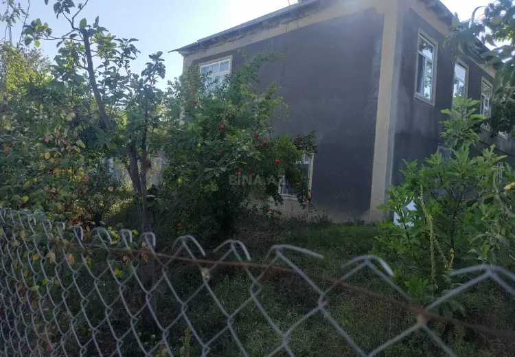 8 otaqlı mənzil Satılır, Qusar
